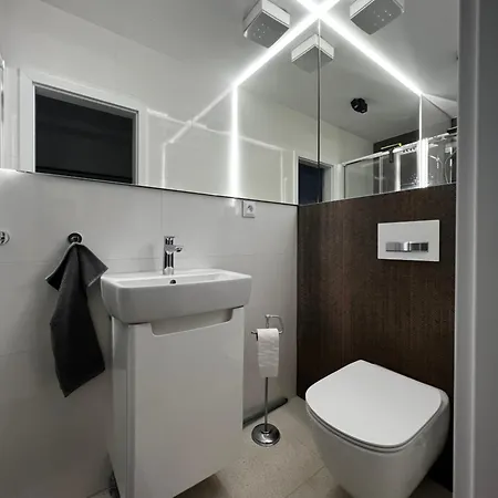 Lovely In The Centre * ブラチスラヴァ